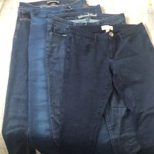 Lot size 6 ankle length dark skinny jeans